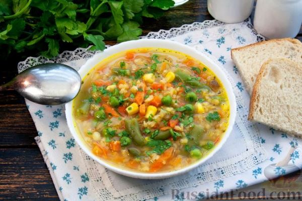 Суп с замороженными овощами и чечевицей